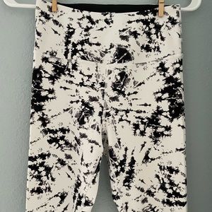 IVL Marble Active Legging (Black/White)